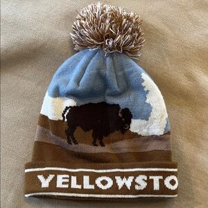 Locale Knit Hat x Yellowstone
